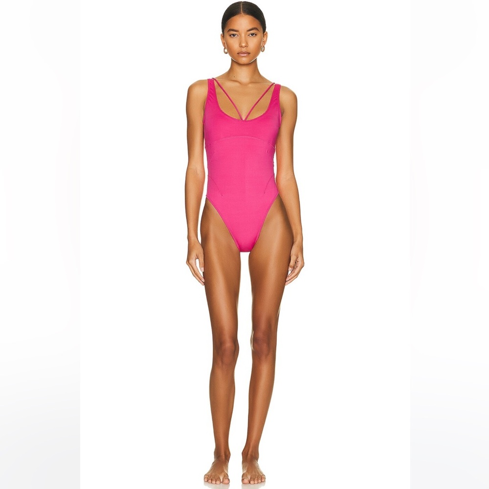 Jacquemus
Le Maillot Signature One Piece Women's Swimwear Pink , size M